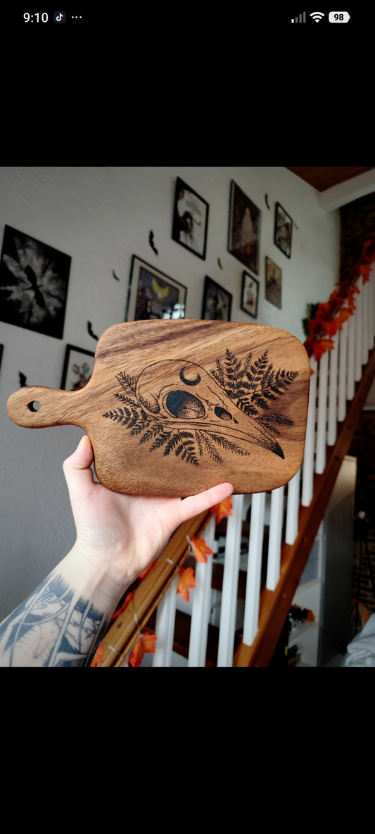 Planche à découper corbeau